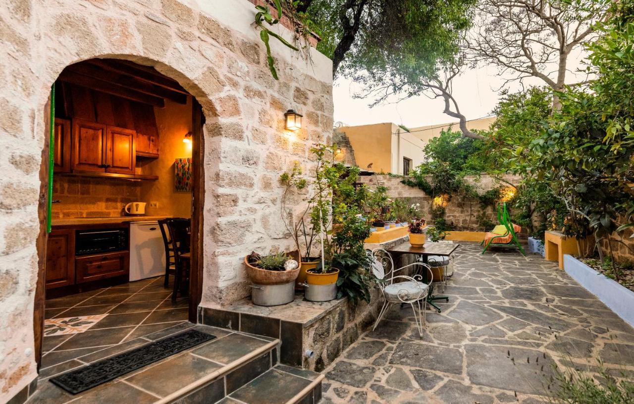 Secret Garden - Old Town Appartement Rhodes City Buitenkant foto