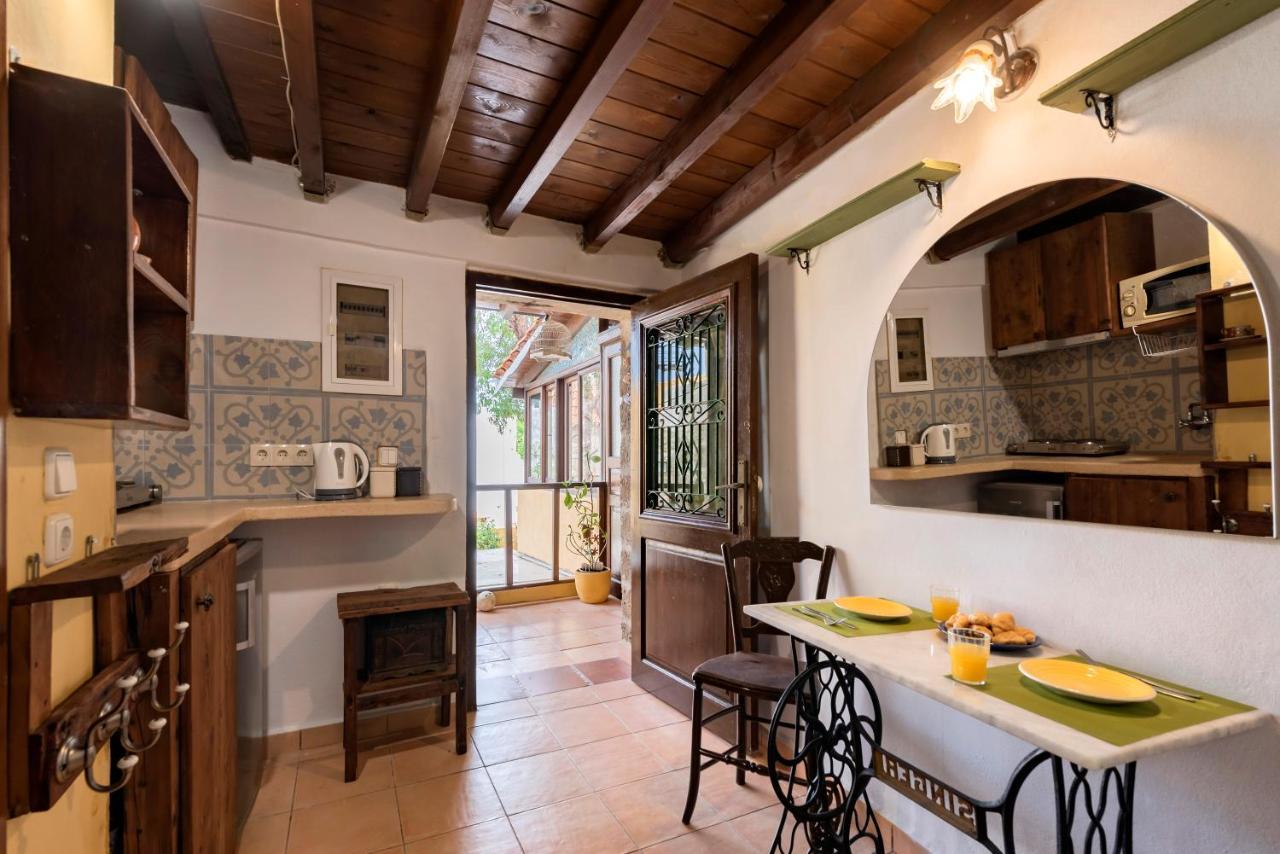 Secret Garden - Old Town Appartement Rhodes City Buitenkant foto